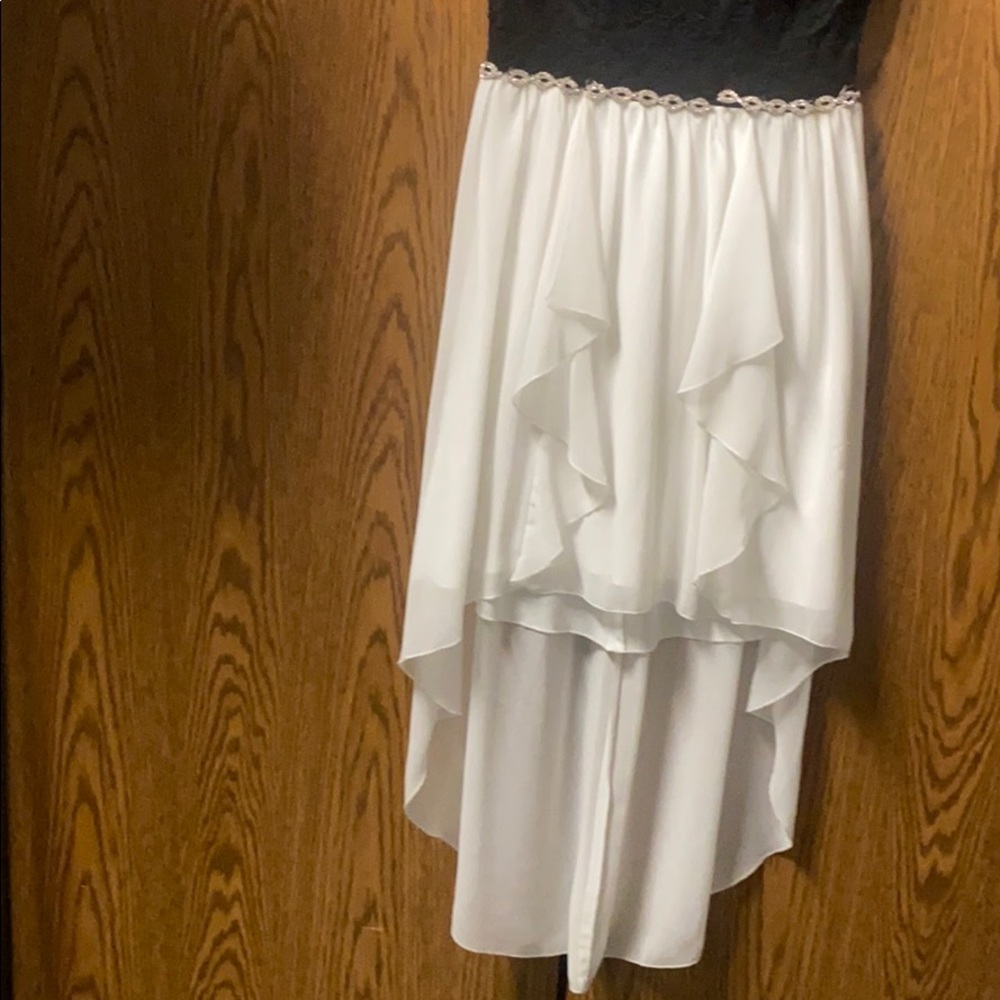 Dress - Picture 4 of 7
